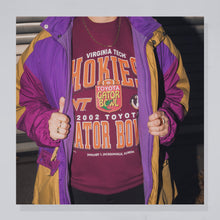 Lade das Bild in den Galerie-Viewer, Tultex Sweatshirt Virginia Tech Hokies &quot;Gator Bowl 2002&quot;, rot, L
