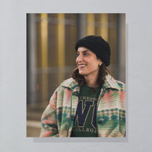 Lade das Bild in den Galerie-Viewer, Oarsman Sweatshirt "Waynesburg College" Made in the USA, grün, M
