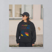 Lade das Bild in den Galerie-Viewer, Active Swiss Design Sweatshirt "World Cup 1994 Deutschland", schwarz, L/XL
