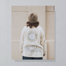 Lade das Bild in den Galerie-Viewer, NYOUW Sweatshirt "Homeless Progressive" 90er/00er, weiß, L/XL
