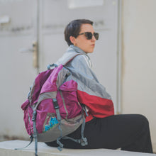 Lade das Bild in den Galerie-Viewer, Adidas Rucksack 80er West Germany, lila
