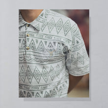 Lade das Bild in den Galerie-Viewer, Chiemsee Polo 90er, grau, L/XL schmal
