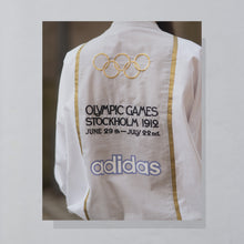 Lade das Bild in den Galerie-Viewer, Adidas Sweatshirt dünn &quot;München/Stockholm Olympia&quot; 80er, weiß, XL/XXL (tagged XL)
