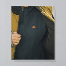 Lade das Bild in den Galerie-Viewer, Stüssy Weste "primaloft", braun, XL
