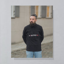Lade das Bild in den Galerie-Viewer, Tommy Hilfiger Poloshirt 00er, schwarz, L schmal
