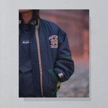 Lade das Bild in den Galerie-Viewer, Starter Jacke &quot;Notre Dame&quot; 90er, blau, L
