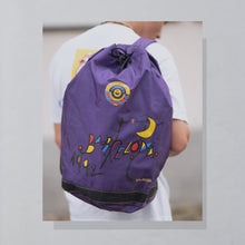 Lade das Bild in den Galerie-Viewer, Travelite Rucksack &quot;Olympische Spiele 1992 Barcelona&quot;, lila
