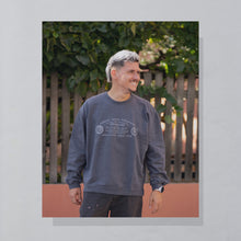 Lade das Bild in den Galerie-Viewer, Diesel Sweatshirt 90er Made in Italy, grau, XL
