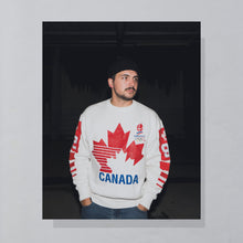 Lade das Bild in den Galerie-Viewer, Fruit of the Loom Sweatshirt &quot;Canada Albertville&quot; 1992 Made in Canada, weiß, L/XL
