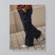 Lade das Bild in den Galerie-Viewer, Nike Hose &quot;baggy fit&quot; 2000er, blau, 36/30
