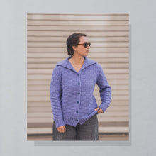 Lade das Bild in den Galerie-Viewer, Strickpullover/Kardigan &quot;handmade&quot; 80er/90er, lila, M/L

