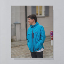 Lade das Bild in den Galerie-Viewer, Nike Jacke dünn &quot;swoosh&quot;, blau, XL/XXL
