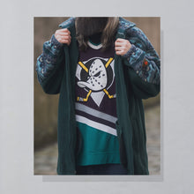 Lade das Bild in den Galerie-Viewer, Starter Trikot &quot;Anaheim Mighty Ducks&quot; 90er, lila/blau, L/XL breit
