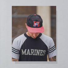Lade das Bild in den Galerie-Viewer, Velva Sheen T-Shirt "Marines" 70er/80er, schwarz, S/M
