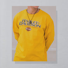 Lade das Bild in den Galerie-Viewer, Harley Davidson Longsleeve &quot;Stuttgart&quot; 2011, gelb, XL stained
