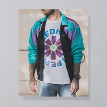 Lade das Bild in den Galerie-Viewer, Gildan T-Shirt &quot;Red Hot Chili Peppers&quot; 2009, weiß, M
