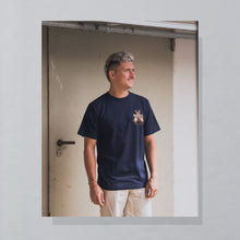 Lade das Bild in den Galerie-Viewer, Hard Rock Cafe T-Shirt "Amsterdam Save the Planet" 90er, blau, M
