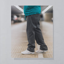 Lade das Bild in den Galerie-Viewer, Dickies Hose &quot;874 original fit&quot;, grau, 36/32
