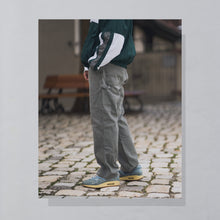 Lade das Bild in den Galerie-Viewer, Dickies Hose &quot;canvas relaxed fit&quot;, grau/grün, 36/30
