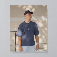 Lade das Bild in den Galerie-Viewer, Levis T-Shirt &quot;waffle&quot; 90er, blau, L
