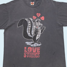 Lade das Bild in den Galerie-Viewer, Looney Tunes T-Shirt &quot;Love Stinks&quot; 1998 Single Stitch, schwarz, L/XL

