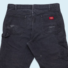 Lade das Bild in den Galerie-Viewer, Dickies Hose &quot;distressed workwear&quot;, schwarz, 38/30
