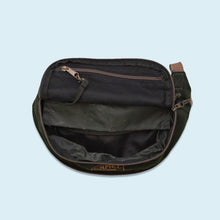 Lade das Bild in den Galerie-Viewer, Camel Trophy Waistbag 90er, grün
