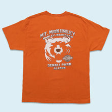 Lade das Bild in den Galerie-Viewer, Harley Davidson T-Shirt &quot;Denali Park Alaska&quot; 2015, orange, L
