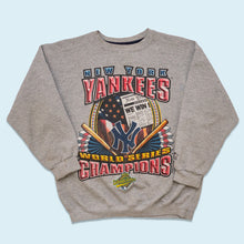 Lade das Bild in den Galerie-Viewer, Starter Sweatshirt &quot;New York Yankees World Series&quot; Made in the USA 1996, grau, M
