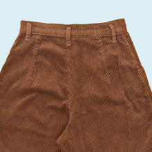 Lade das Bild in den Galerie-Viewer, Gentle Shorts &quot;cord baggy&quot; 90er/00er, braun, 24
