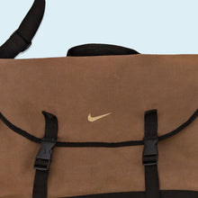 Lade das Bild in den Galerie-Viewer, Nike Umhängetasche 90er &quot;Swoosh&quot;, braun
