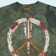 Lade das Bild in den Galerie-Viewer, The Mountain T-Shirt &quot;Native American&quot; 1996 single stitch Made in the USA, grün/batik, L/XL
