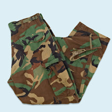 Lade das Bild in den Galerie-Viewer, Cargo Hose &quot;Woodland Camo&quot; 80er/90er, grün/braun, 34/30
