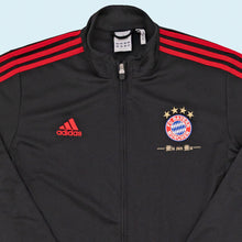 Lade das Bild in den Galerie-Viewer, Adidas Trainingsjacke "FC Bayern München Mia san Mia" 2011, schwarz, XL/XXL
