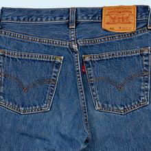 Lade das Bild in den Galerie-Viewer, Levis Hose "501" 2001 Made in Canada, blau, 26/26
