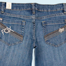 Lade das Bild in den Galerie-Viewer, Fox Denim Hose "Girls Brilliant low waist bootcut" sample 00er, blau, 30/32
