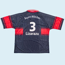 Lade das Bild in den Galerie-Viewer, Adidas Trikot "FC Bayern München Bixente Lizarazu" Deadstock 1997-99 Made in England, schwarz/rot, XXL
