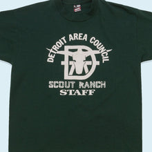Lade das Bild in den Galerie-Viewer, Best T-Shirt Detroit Area Council Scout Ranch Staff Single Stitch 90er Made in the USA, grün, L/XL
