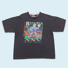 Lade das Bild in den Galerie-Viewer, Signal Sports T-Shirt Bacchus Mardi Gras 1992 Single Stitch Made in the USA, schwarz, L/XL
