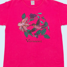 Lade das Bild in den Galerie-Viewer, Printed Sportswear T-Shirt &quot;Vermont&quot; Made in the USA 90er, pink, L
