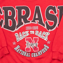 Lade das Bild in den Galerie-Viewer, Tultex Sweatshirt Nebraska Cornhuskers 1994-1995 &quot;Back to Back&quot; National Champions Made in the USA, rot, XL
