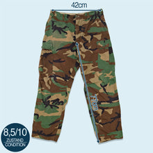 Lade das Bild in den Galerie-Viewer, Cargo Hose &quot;Woodland Camo&quot; 80er/90er, grün/braun, 34/30
