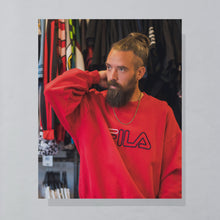 Lade das Bild in den Galerie-Viewer, Fila Sweatshirt "Logo" 90er Made in Canada, rot, XL breit
