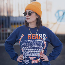 Lade das Bild in den Galerie-Viewer, GTS Sweatshirt Bears Made in the USA 1994, blau, M
