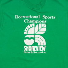 Lade das Bild in den Galerie-Viewer, Screen Stars T-Shirt &quot;Recreational Sports Champions&quot; Single Stitch, 90er, grün, XL
