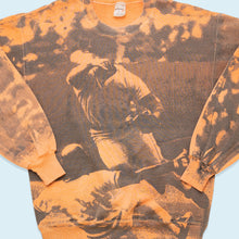 Lade das Bild in den Galerie-Viewer, Swingster Sweatshirt Allover-Print Baseball 90er Made in the USA, orange eingefärbt, M/L
